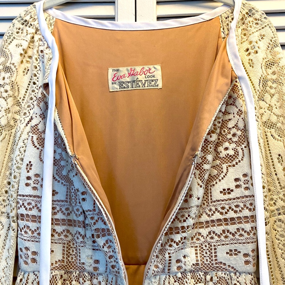 Vintage Eva Gabor for Estevez lace Dress. Circa 70’s So stunning!!!! - Picture 3 of 5